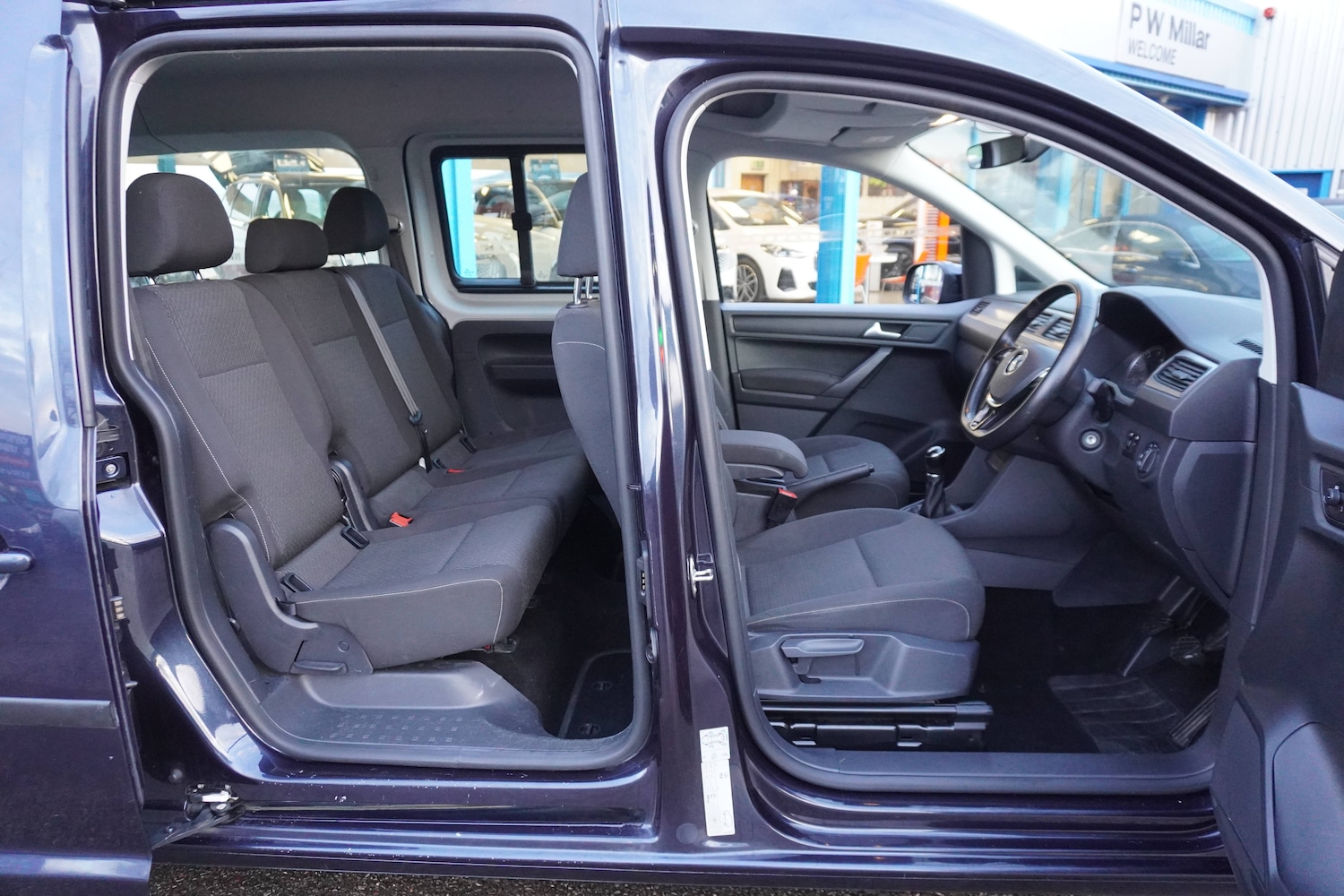 Used Volkswagen Caddy Maxi Life 2018 for sale - 76931465: Photo 8