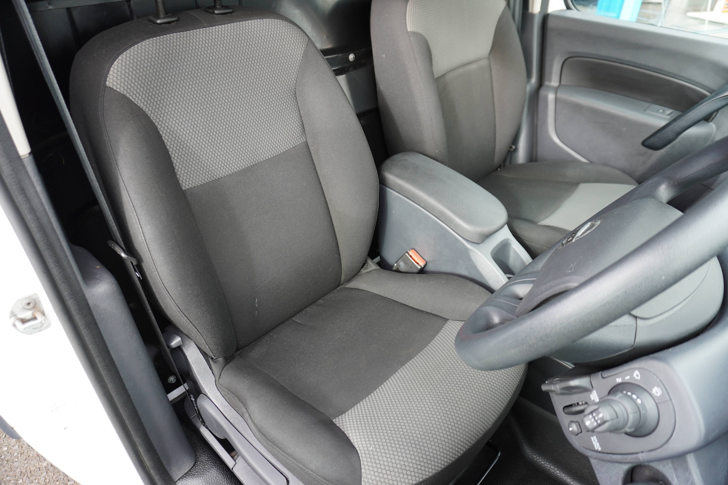 Used Nissan NV250 2021 for sale - 77128612: Photo 6