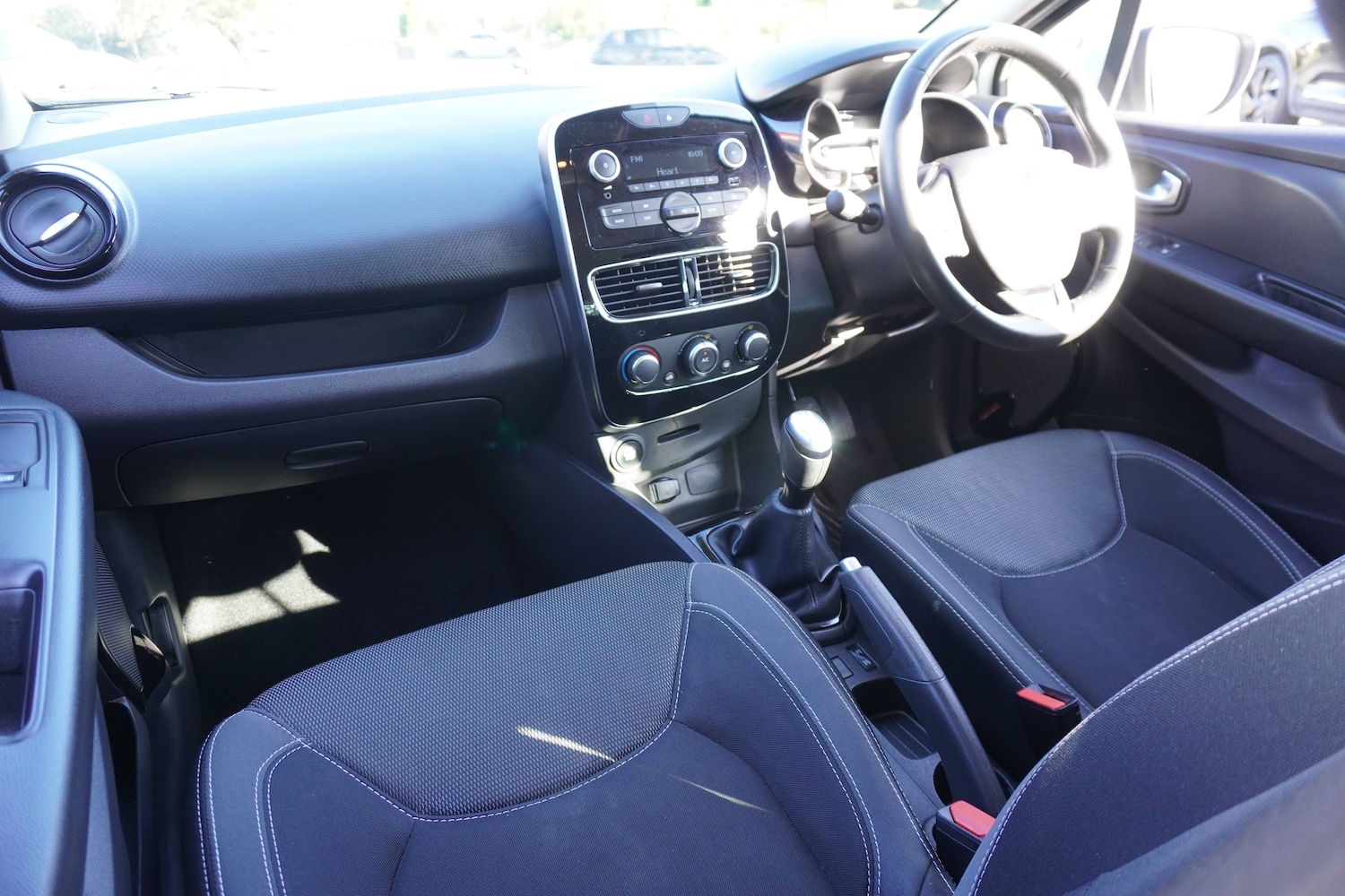 Used Renault Clio 2025 for sale - 76598723: Photo 18