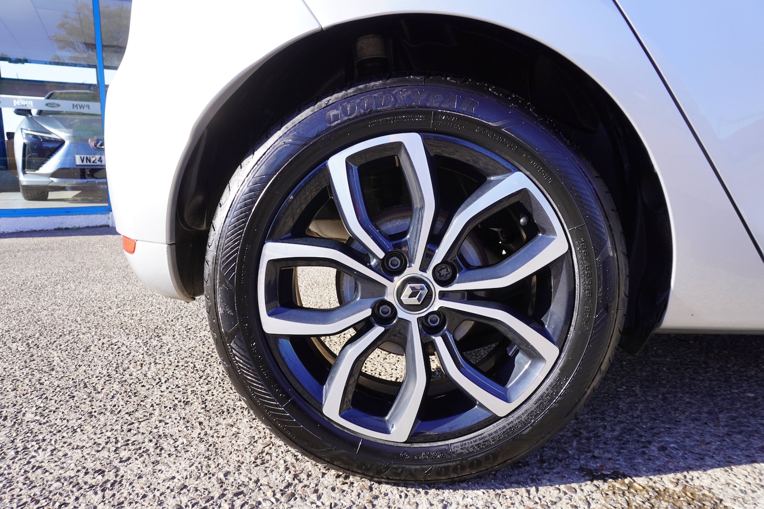 Used Renault Clio 2025 for sale - 76598723: Photo 26