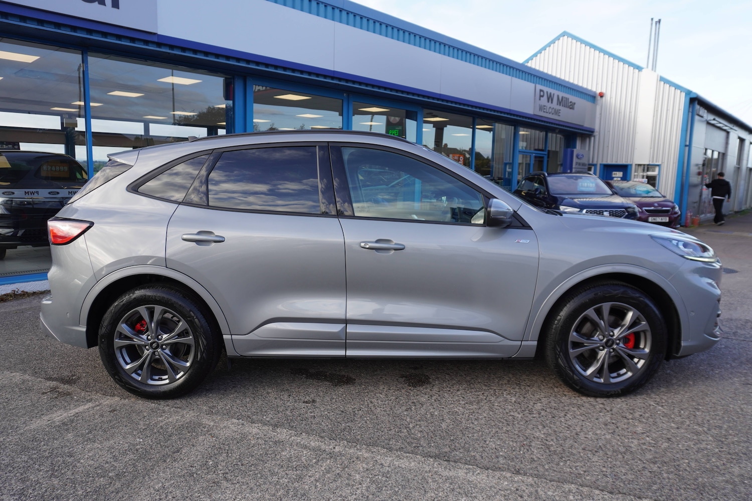 Used Ford Kuga 2024 for sale - 76598628: Photo 2