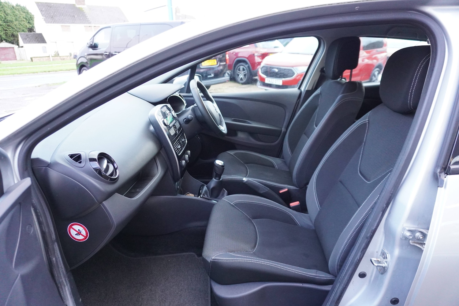 Used Renault Clio 2025 for sale - 76598647: Photo 15