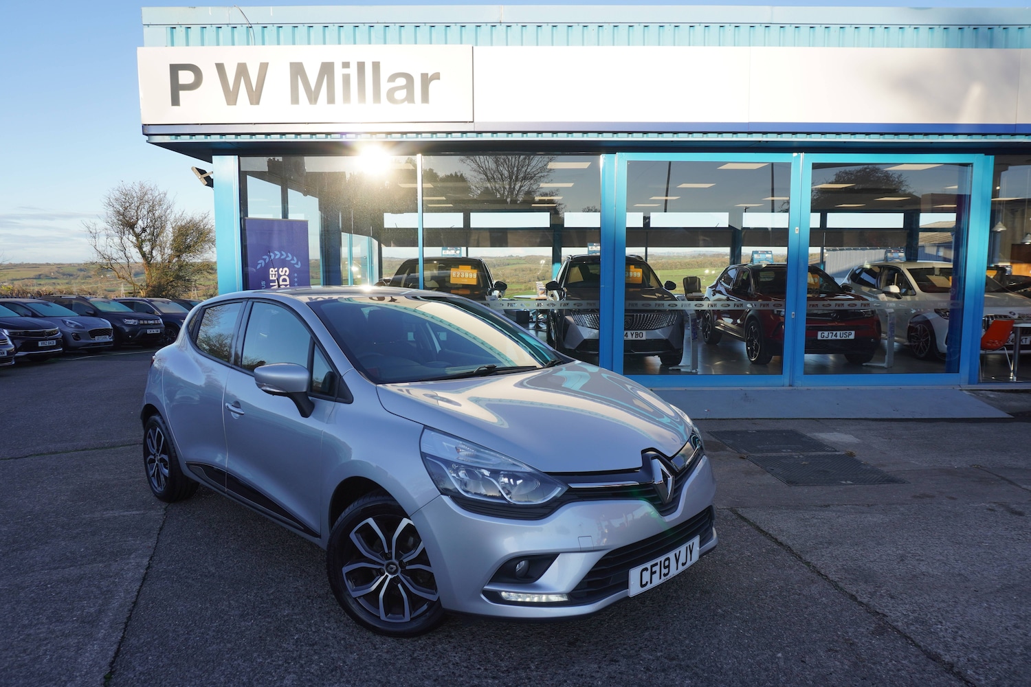 Used Renault Clio 2025 for sale - 76723398: Photo 1