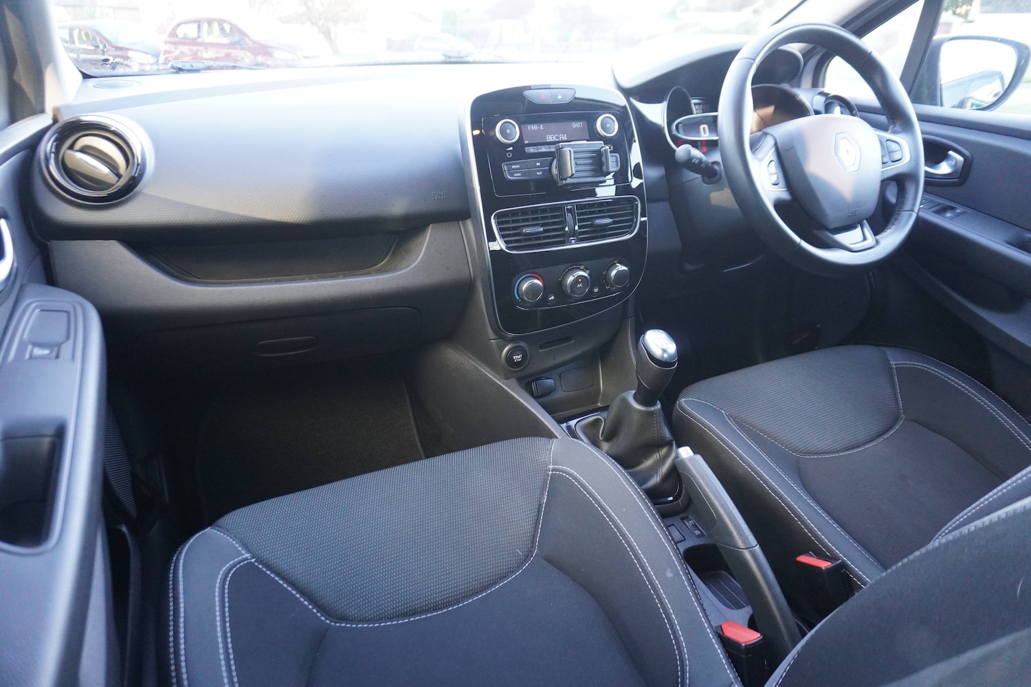 Used Renault Clio 2025 for sale - 76723398: Photo 20