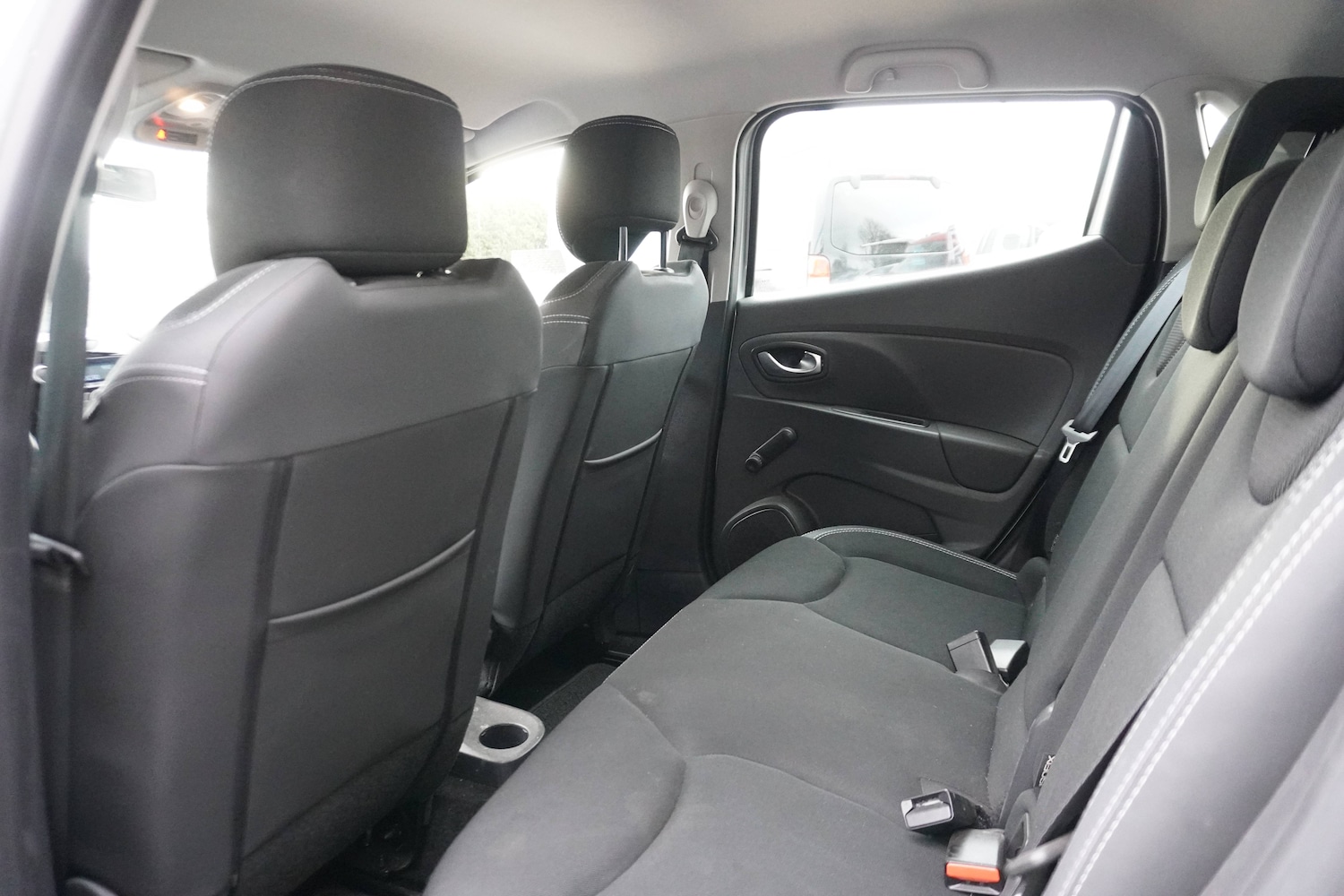 Used Renault Clio 2025 for sale - 76598710: Photo 11