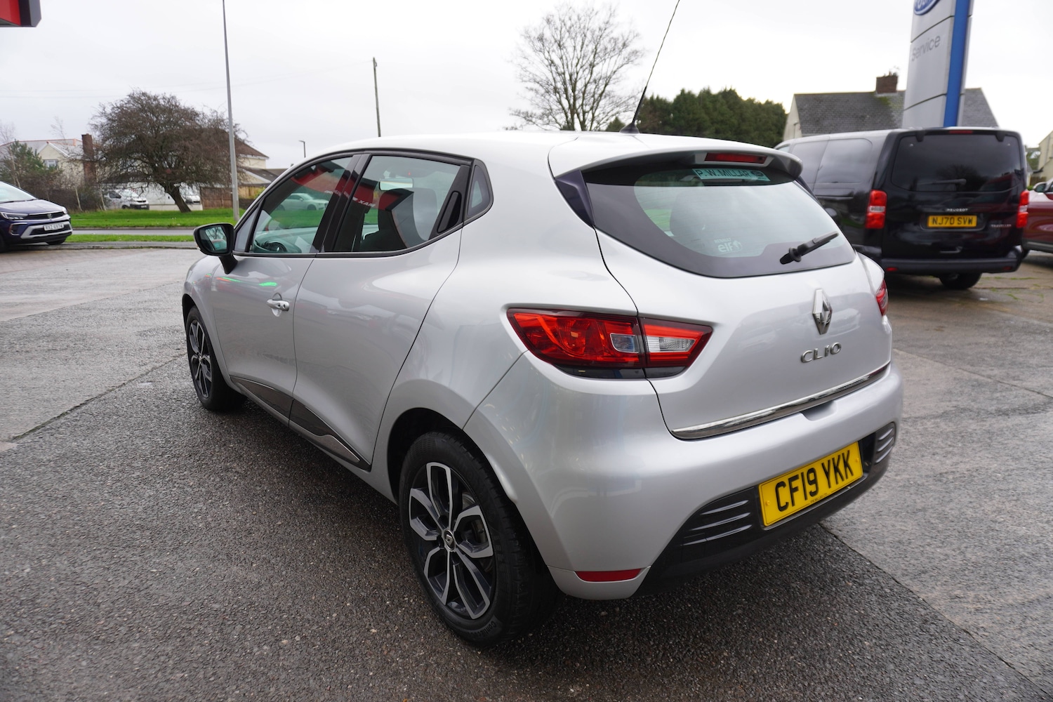 Used Renault Clio 2025 for sale - 76598710: Photo 15