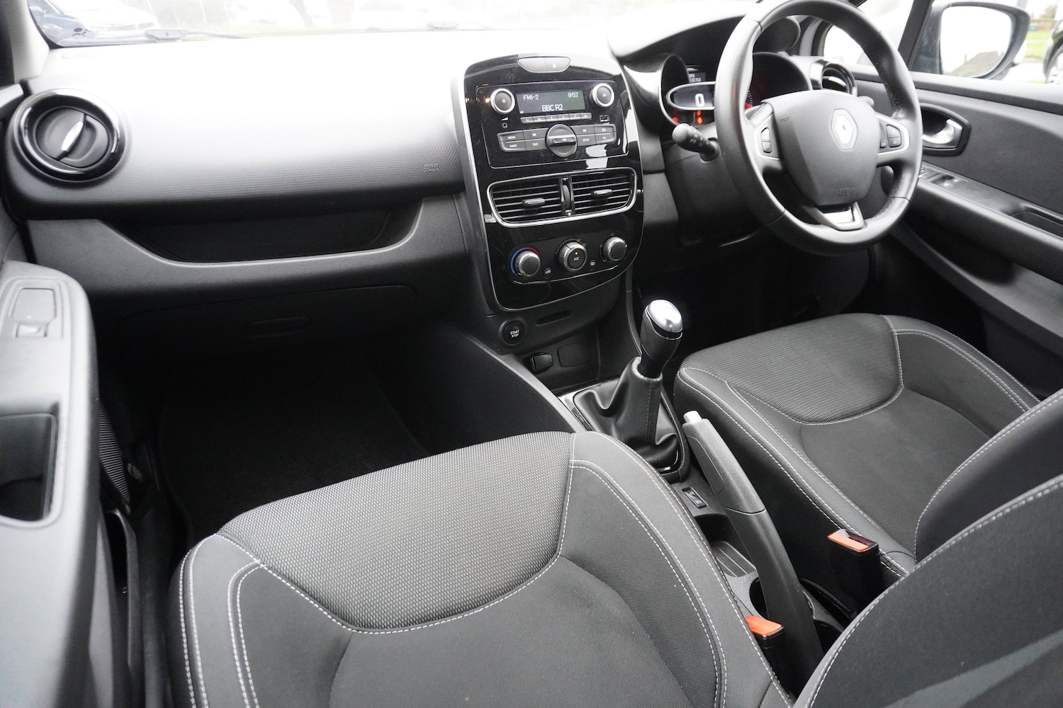 Used Renault Clio 2025 for sale - 76598710: Photo 23