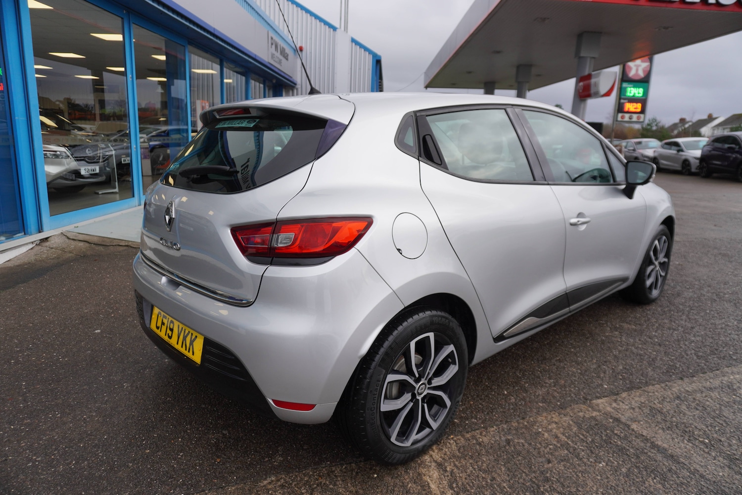 Used Renault Clio 2025 for sale - 76598710: Photo 3