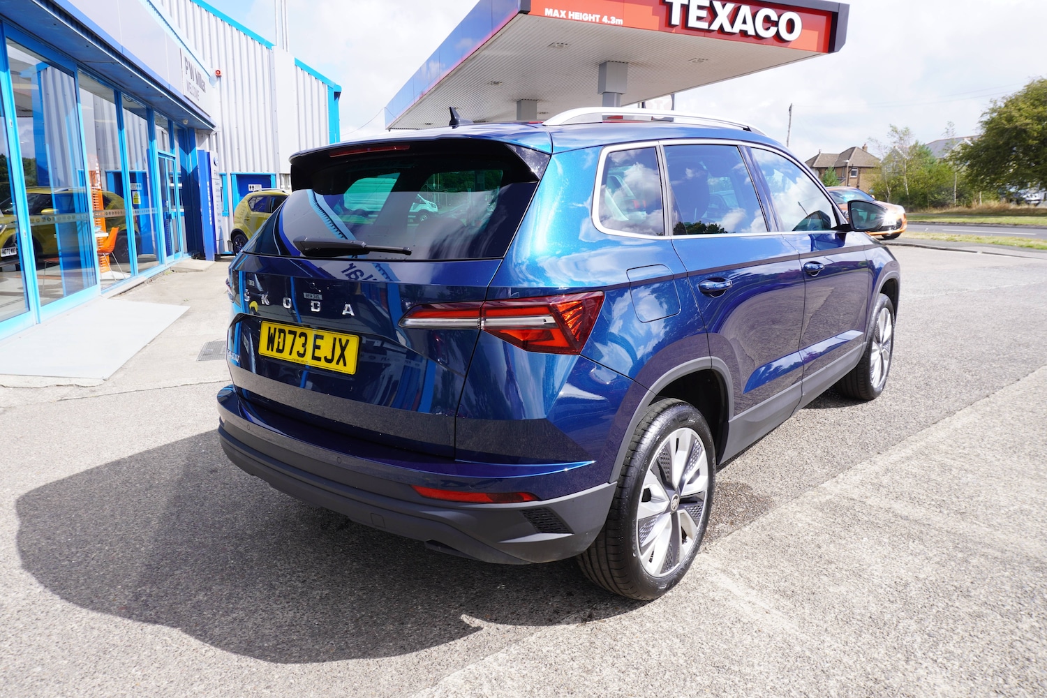 Used Skoda Karoq 2023 for sale - 76598646: Photo 3