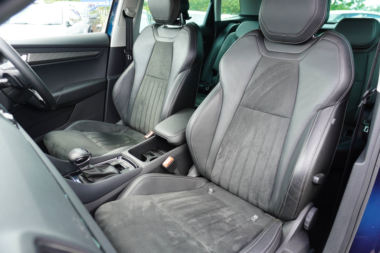 Used Skoda Karoq 2023 for sale - 76598646: Photo 8