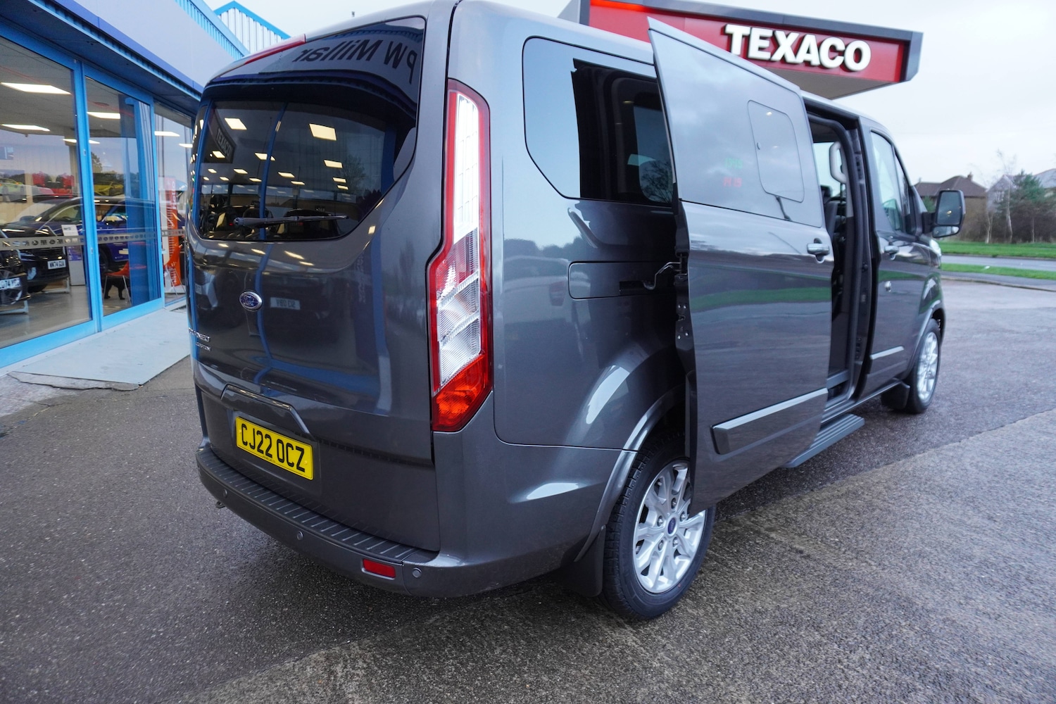 Used Ford Tourneo Custom 2022 for sale - 76598622: Photo 3