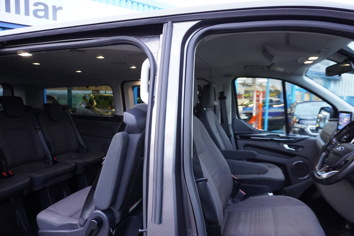 Used Ford Tourneo Custom 2022 for sale - 76598622: Photo 5