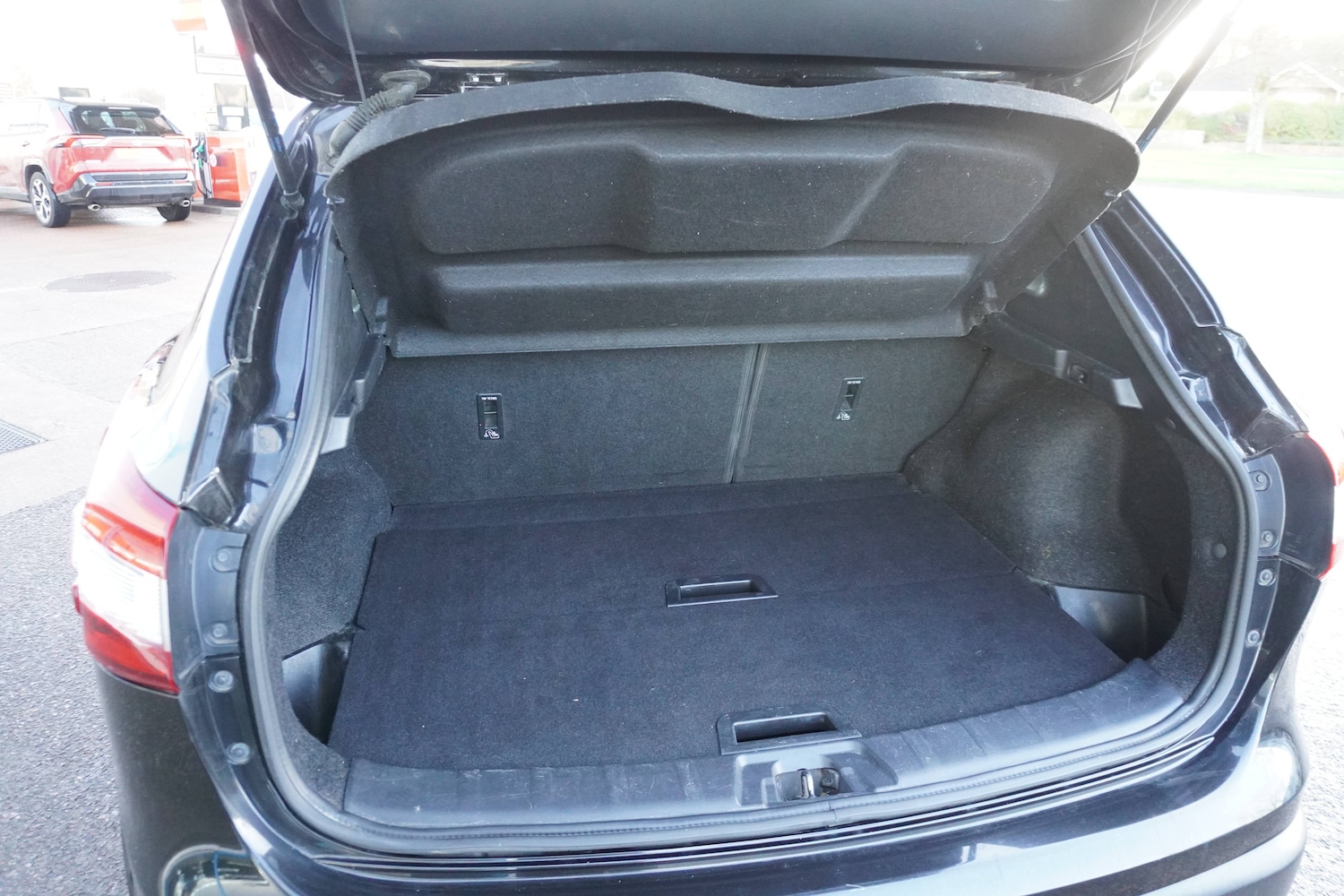 Used Nissan Qashqai 2017 for sale - 76798768: Photo 15