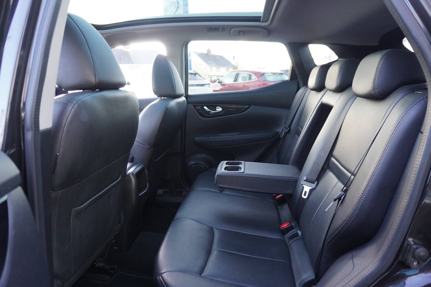 Used Nissan Qashqai 2017 for sale - 76798768: Photo 30