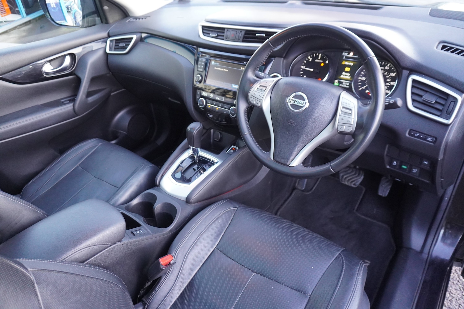 Used Nissan Qashqai 2017 for sale - 76798768: Photo 4