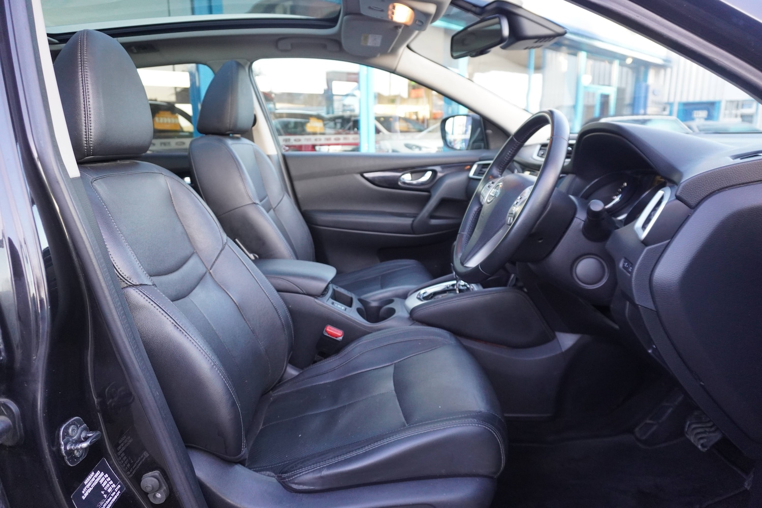 Used Nissan Qashqai 2017 for sale - 76798768: Photo 8