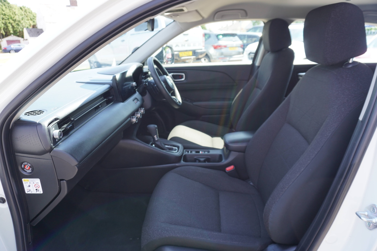 Used Honda HR-V 2023 for sale - 76598657: Photo 9