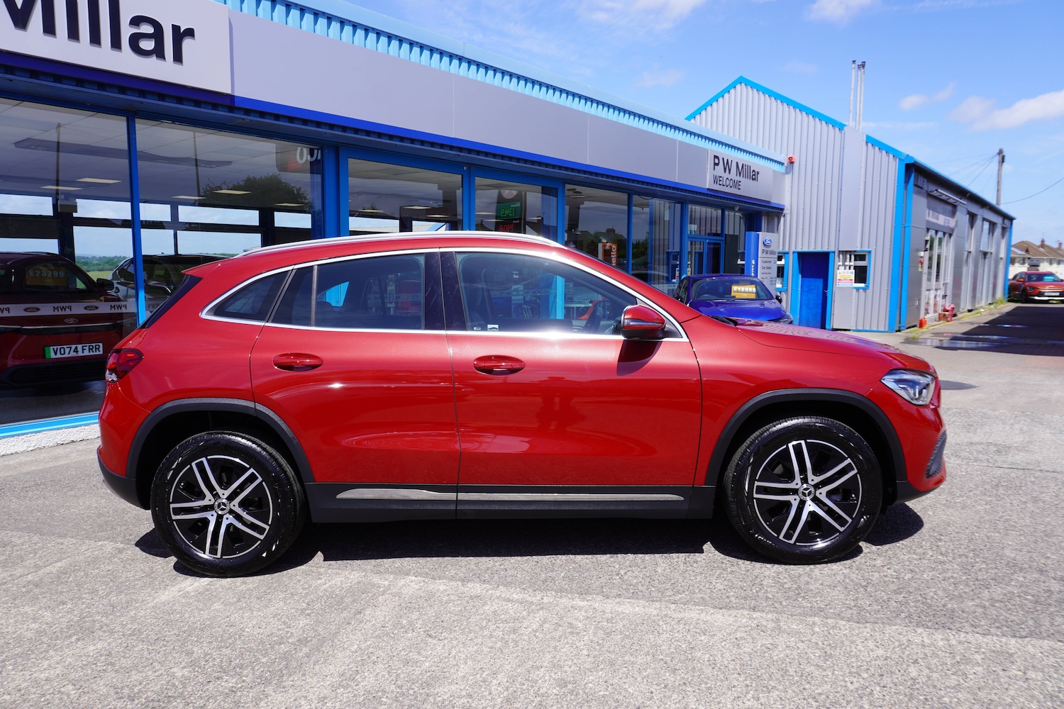 Used Mercedes-Benz GLA 2020 for sale - 76598689: Photo 2
