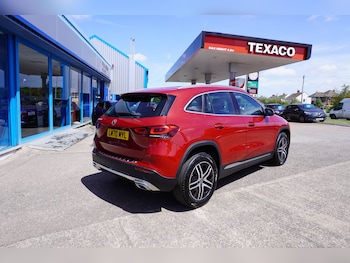 Used Mercedes-Benz GLA 2020 for sale - 76598689: Photo