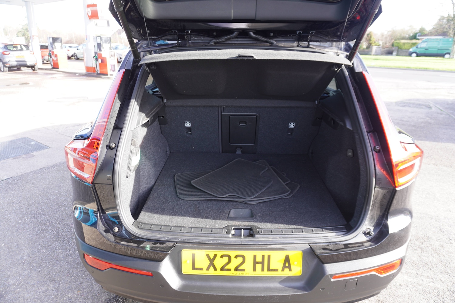 Used Volvo XC40 2022 for sale - 76598713: Photo 11