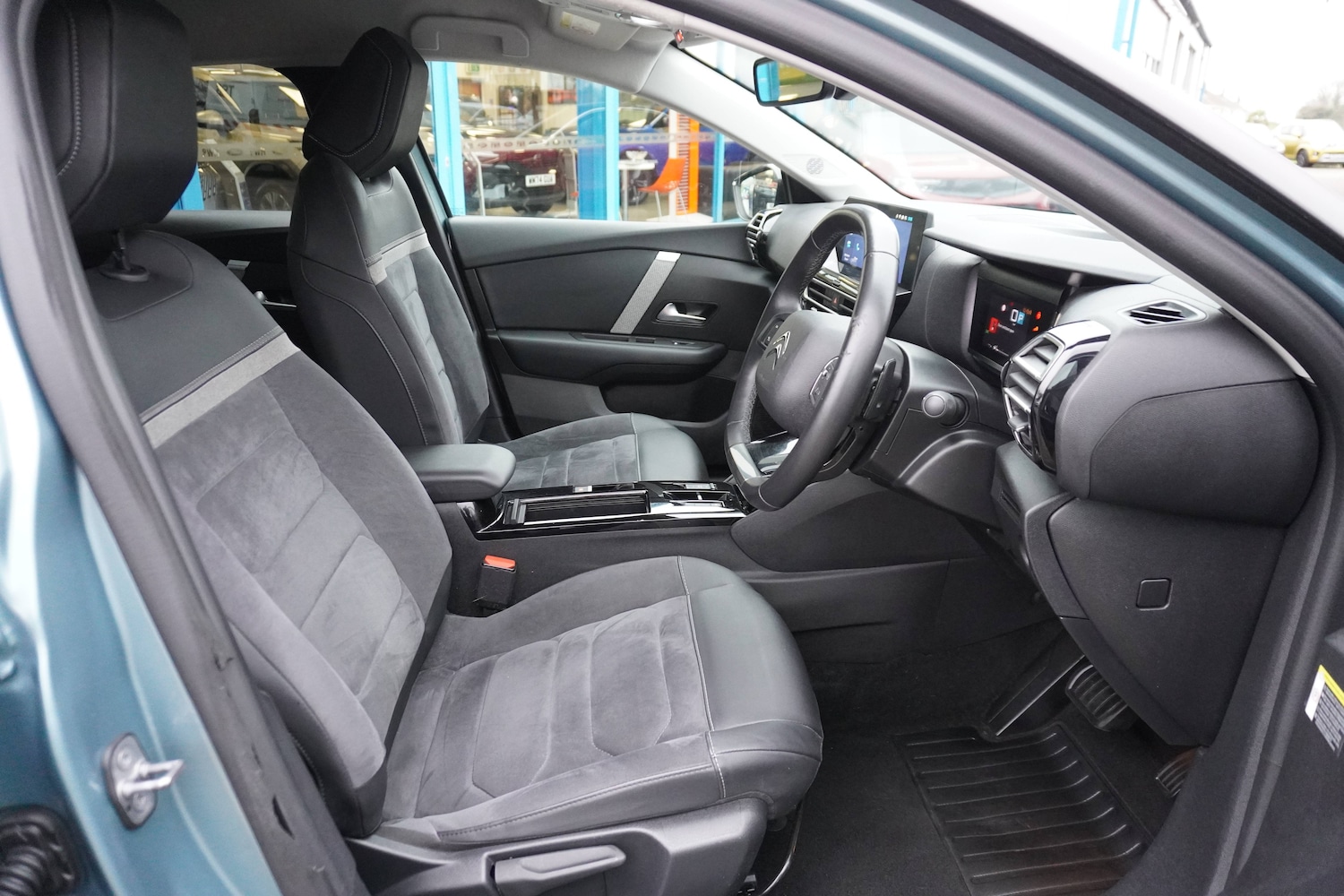 Used Citroen C4 2023 for sale - 76598650: Photo 8