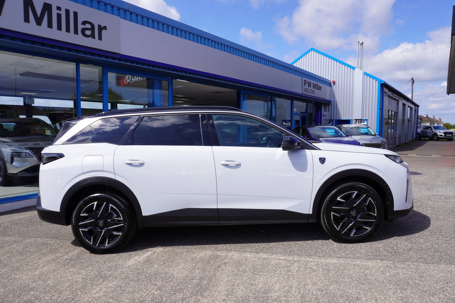 Used Peugeot 5008 2024 for sale - 76598664: Photo 2