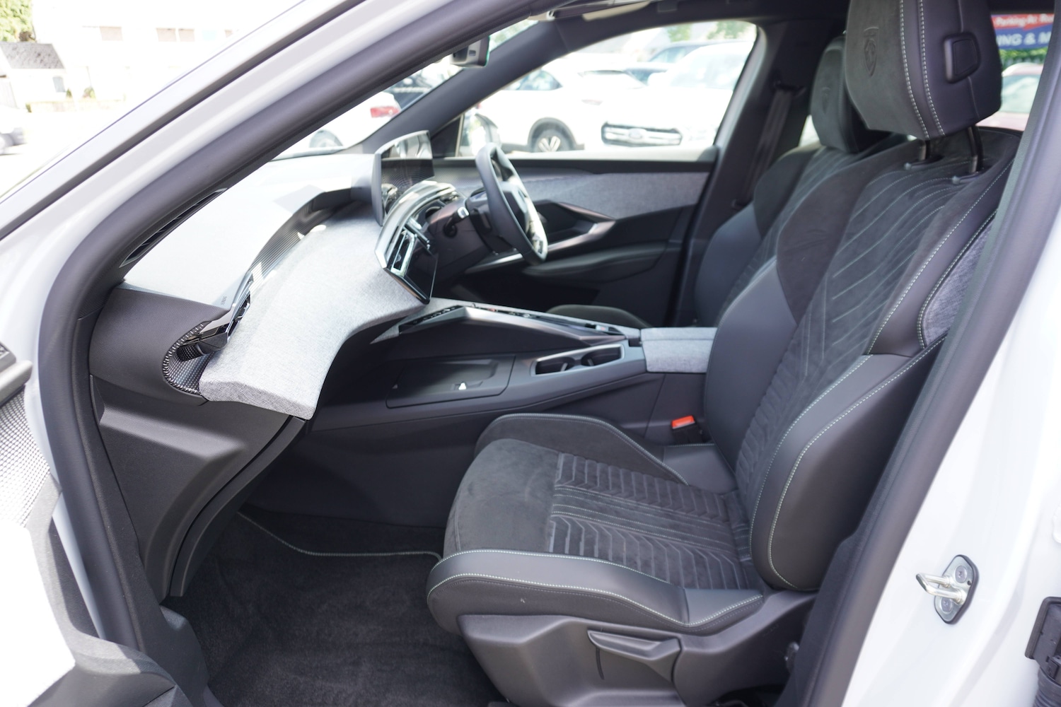 Used Peugeot 5008 2024 for sale - 76598664: Photo 27