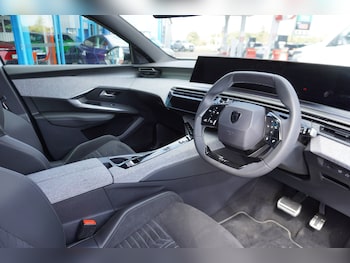 Used Peugeot 5008 2024 for sale - 76598664: Photo