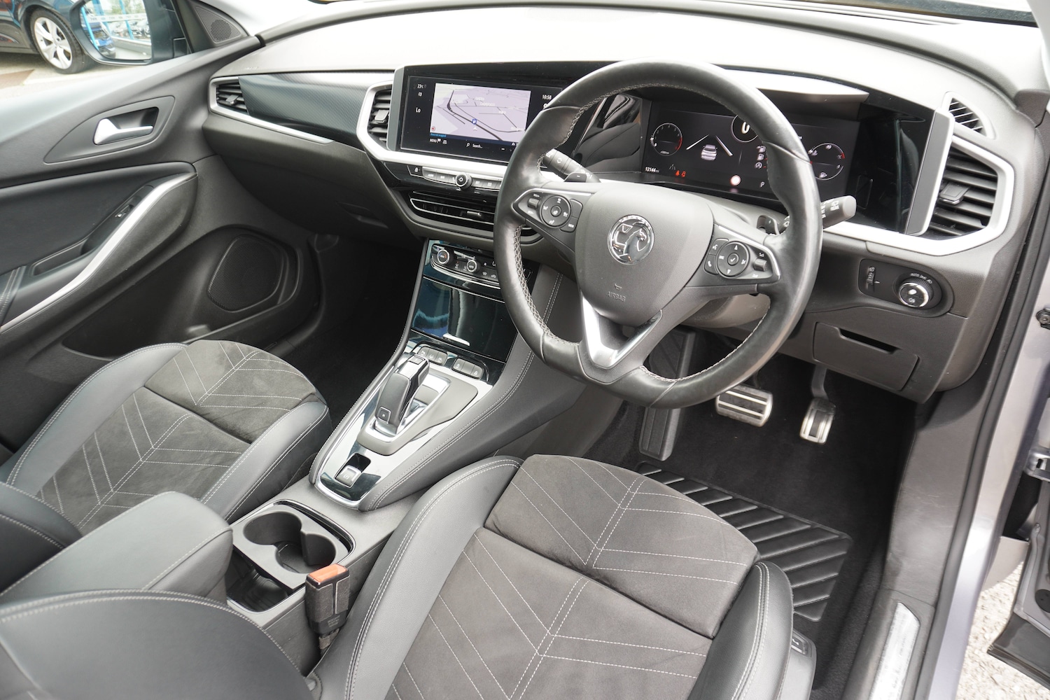 Used Vauxhall Grandland 2022 for sale - 76598680: Photo 4