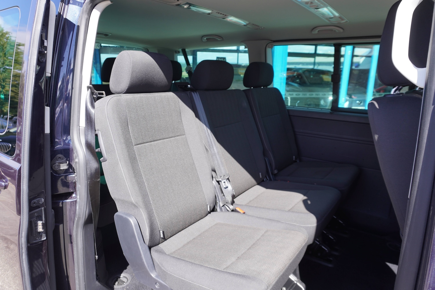 Used Volkswagen Transporter 2018 for sale - 76598640: Photo 10