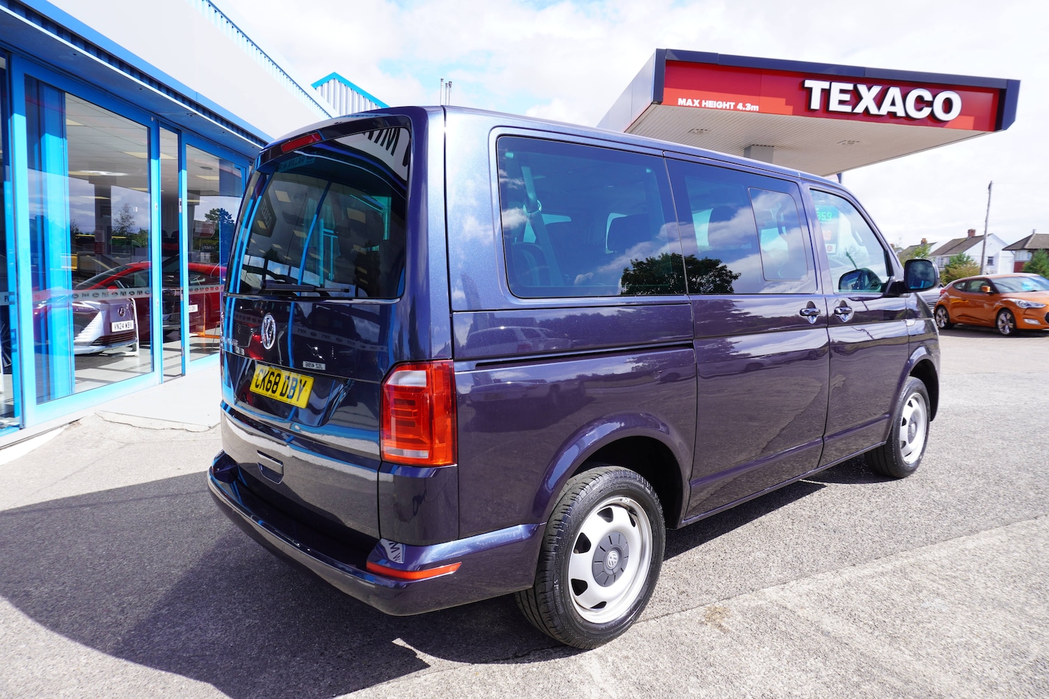 Used Volkswagen Transporter 2018 for sale - 76598640: Photo 3