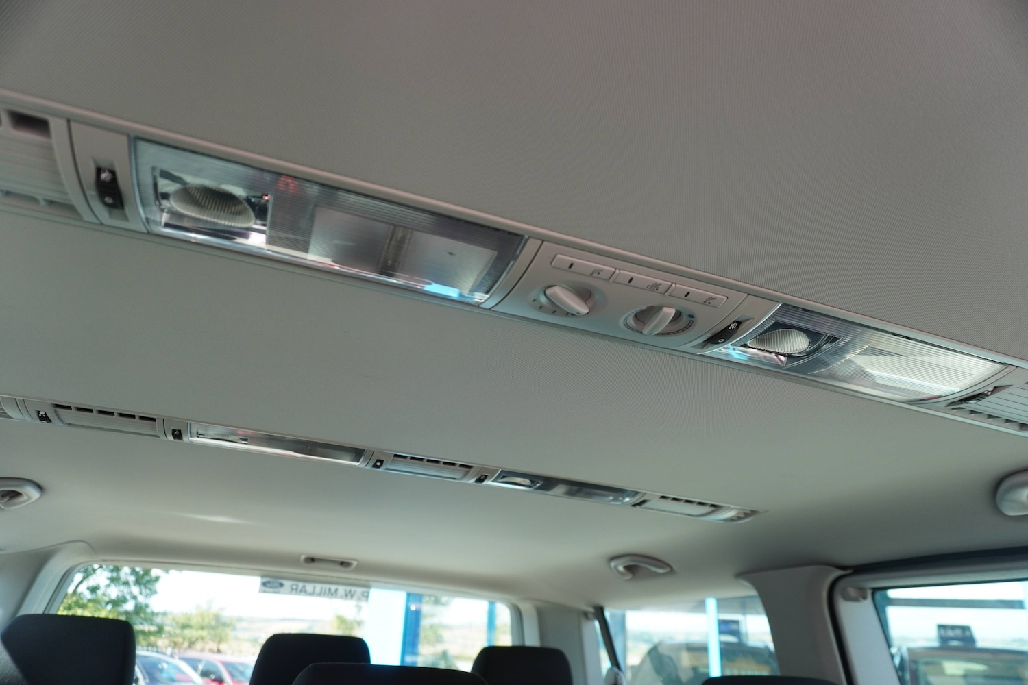 Used Volkswagen Transporter 2018 for sale - 76598640: Photo 31