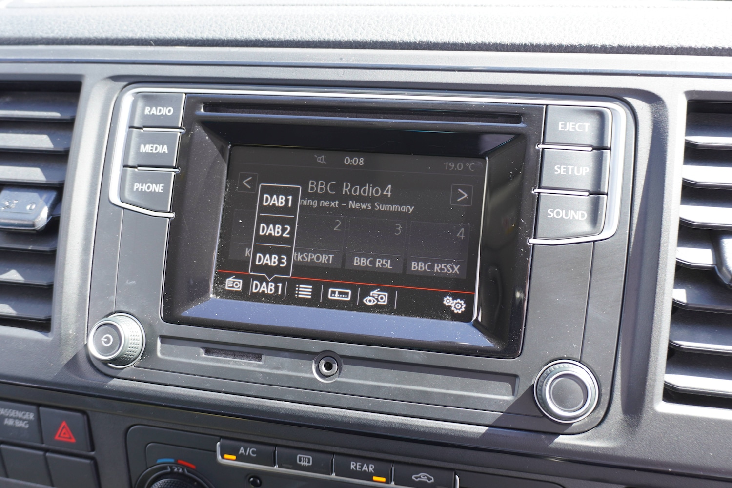 Used Volkswagen Transporter 2018 for sale - 76598640: Photo 33