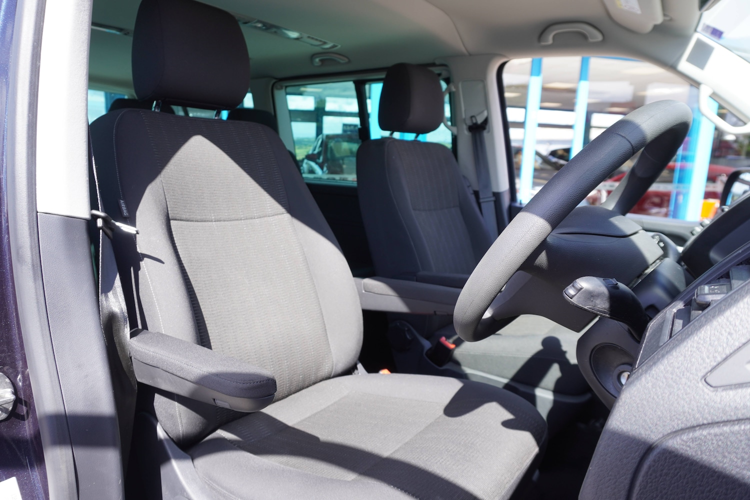 Used Volkswagen Transporter 2018 for sale - 76598640: Photo 8