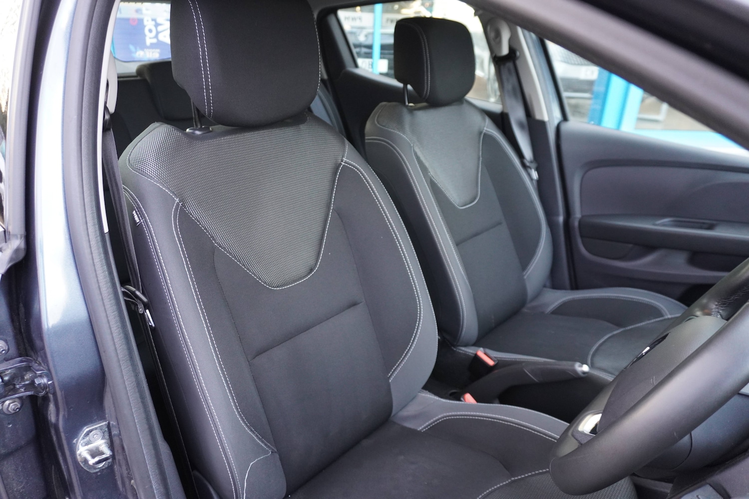 Used Renault Clio 2025 for sale - 76598720: Photo 6