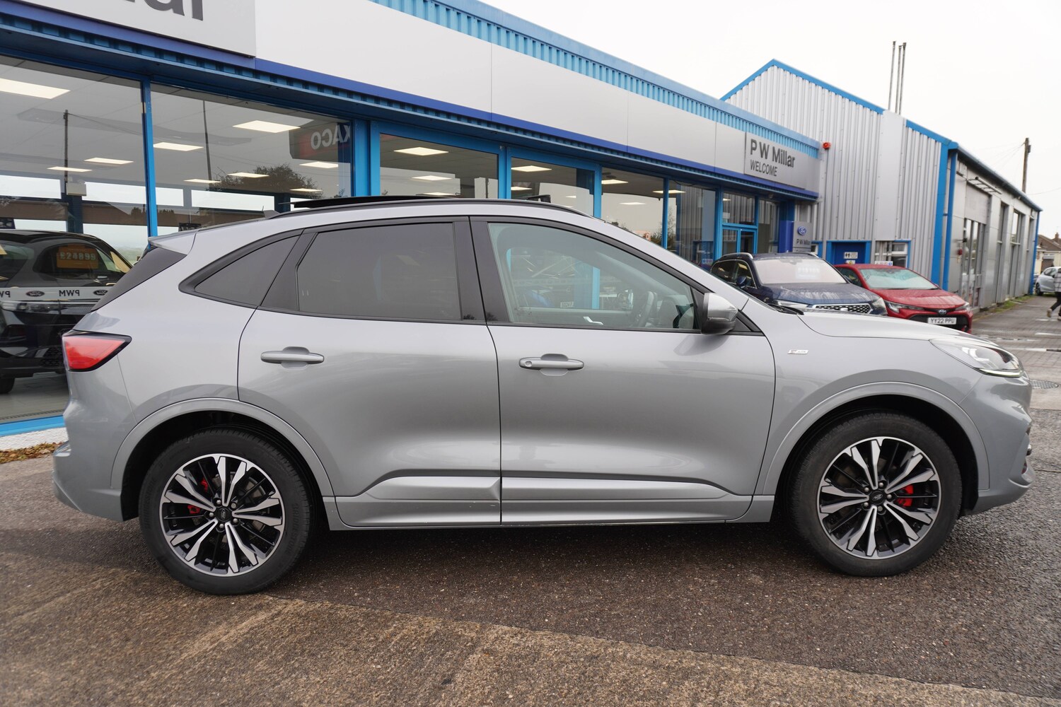 Used Ford Kuga 2022 for sale - 76598601: Photo 2