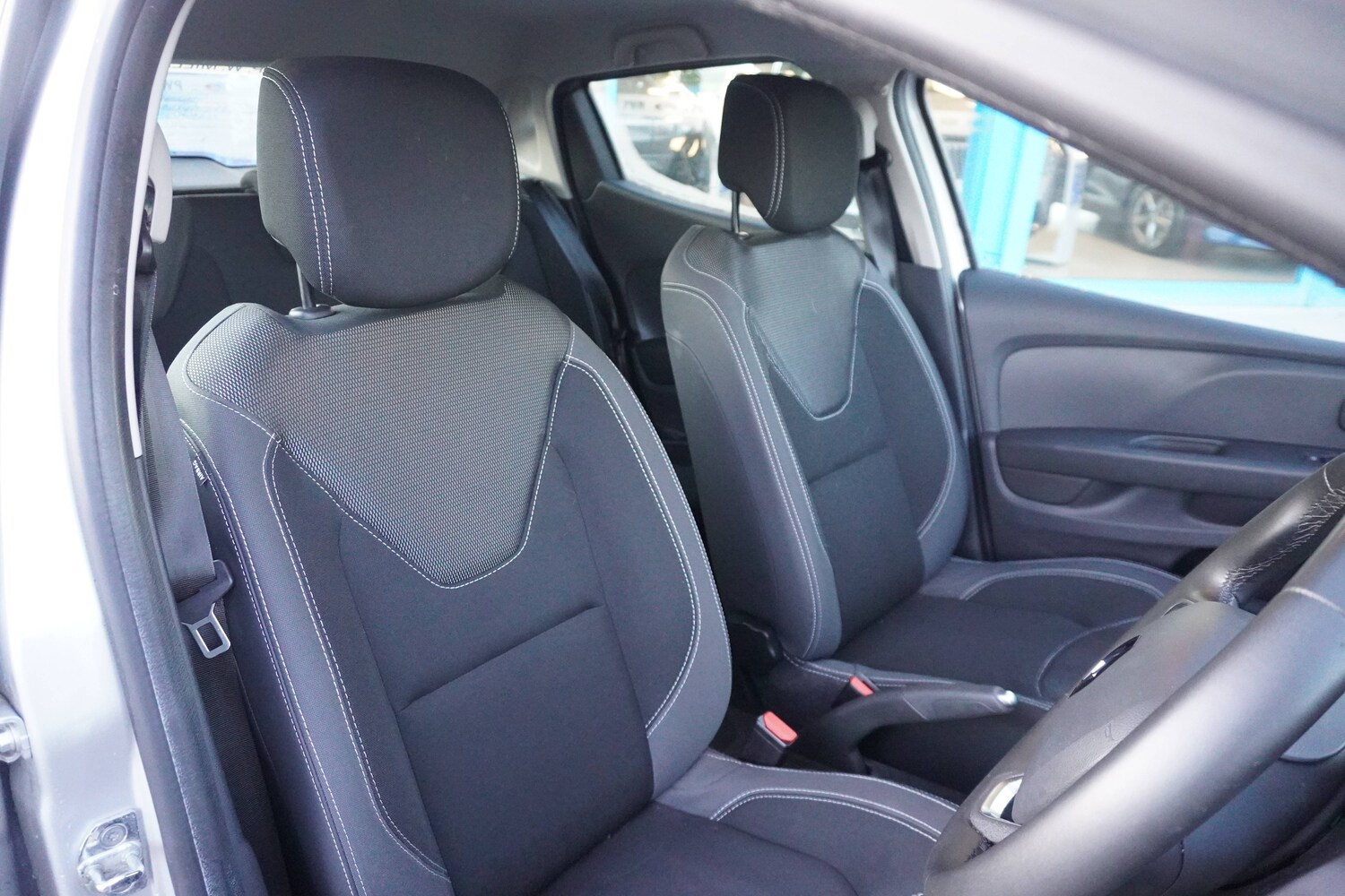 Used Renault Clio 2025 for sale - 76598718: Photo 6