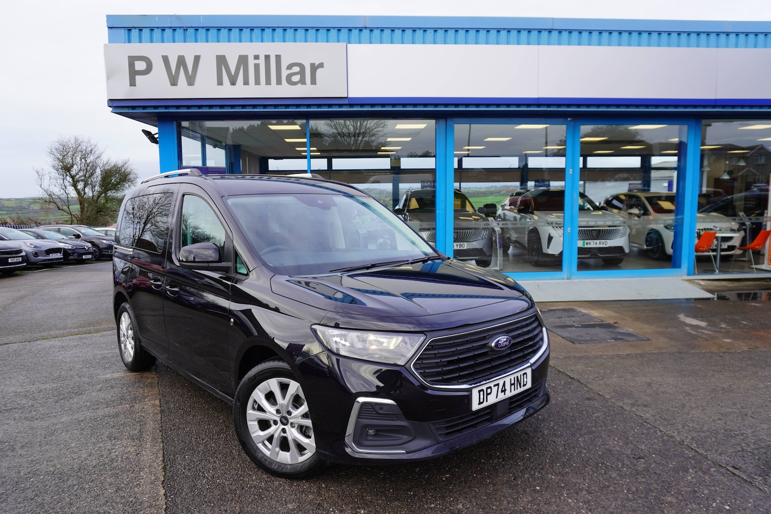 Used Ford Tourneo Connect 2024 for sale - 76879643: Photo 1