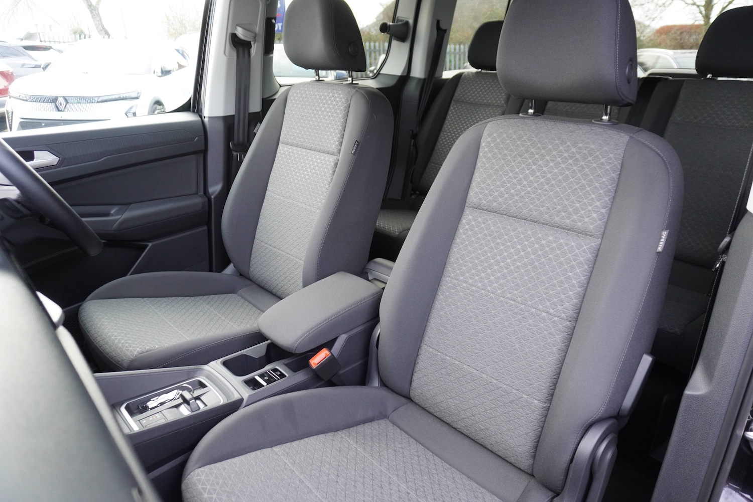 Used Ford Tourneo Connect 2024 for sale - 76879643: Photo 30