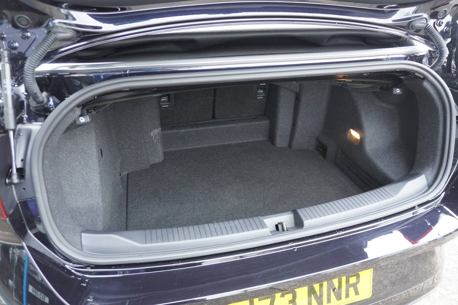 Used Volkswagen T-Roc 2023 for sale - 76694547: Photo 13