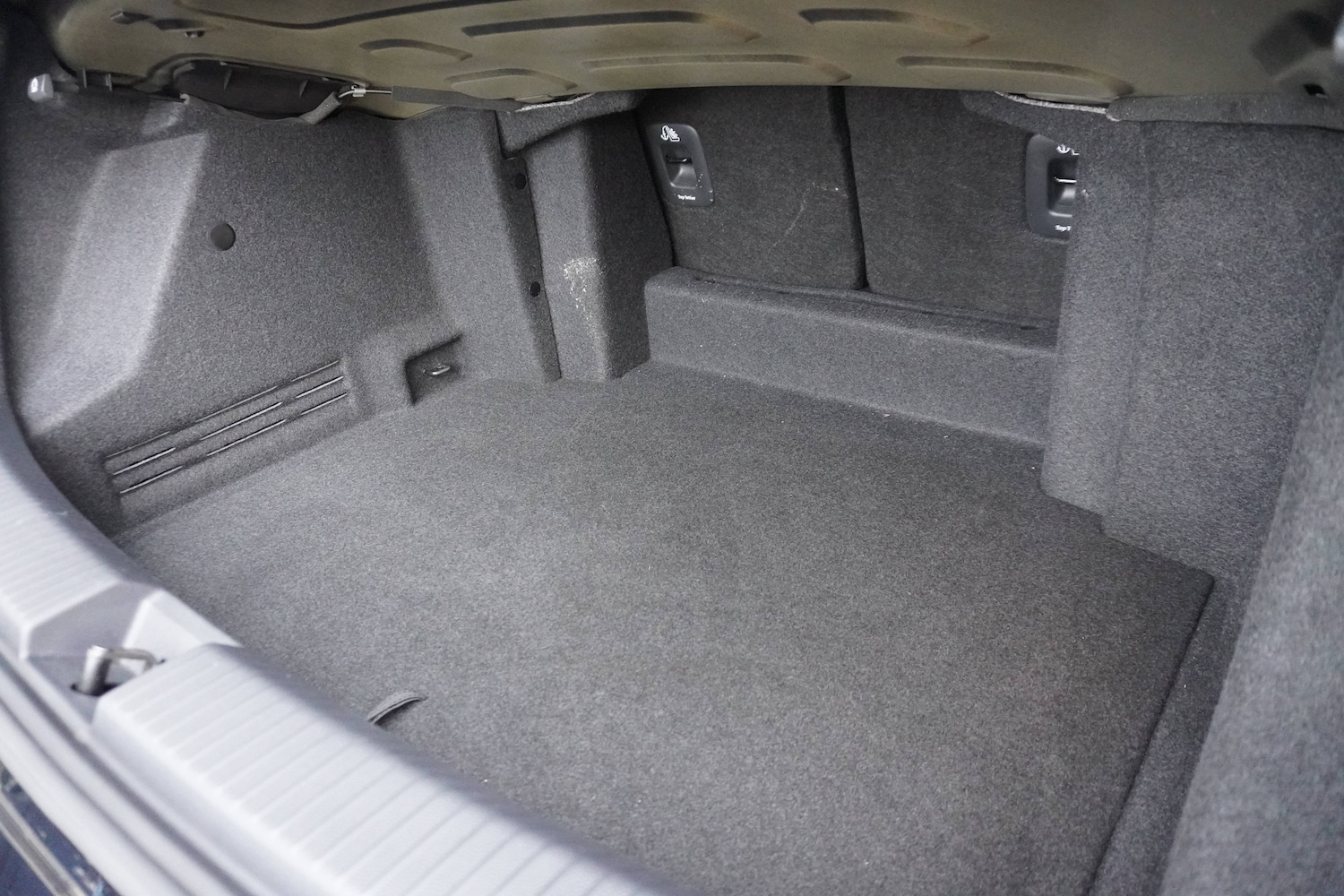 Used Volkswagen T-Roc 2023 for sale - 76694547: Photo 15