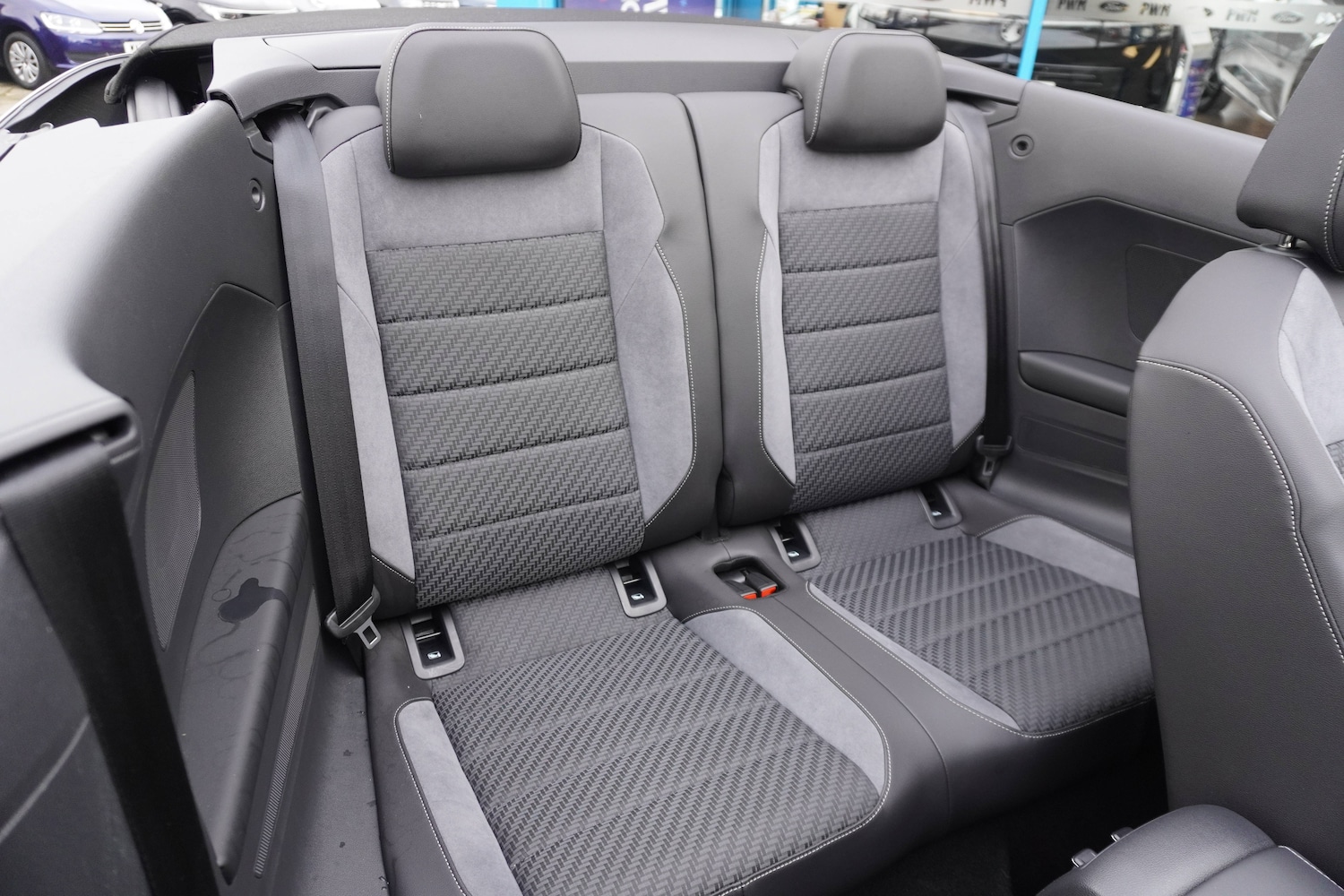 Used Volkswagen T-Roc 2023 for sale - 76694547: Photo 22