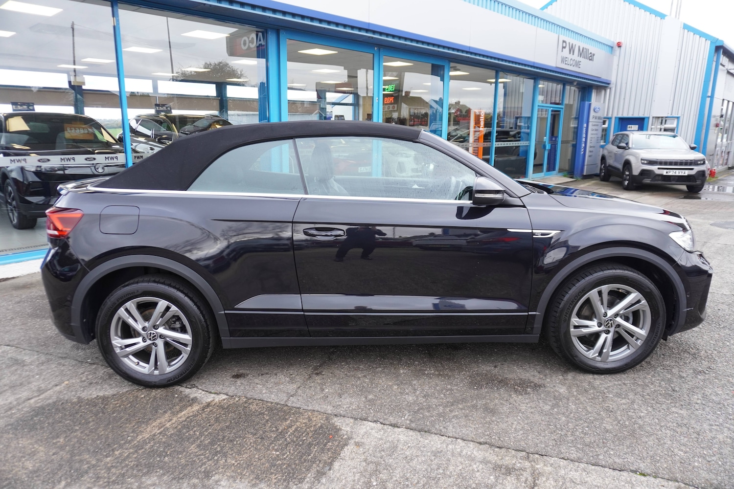 Used Volkswagen T-Roc 2023 for sale - 76694547: Photo 27