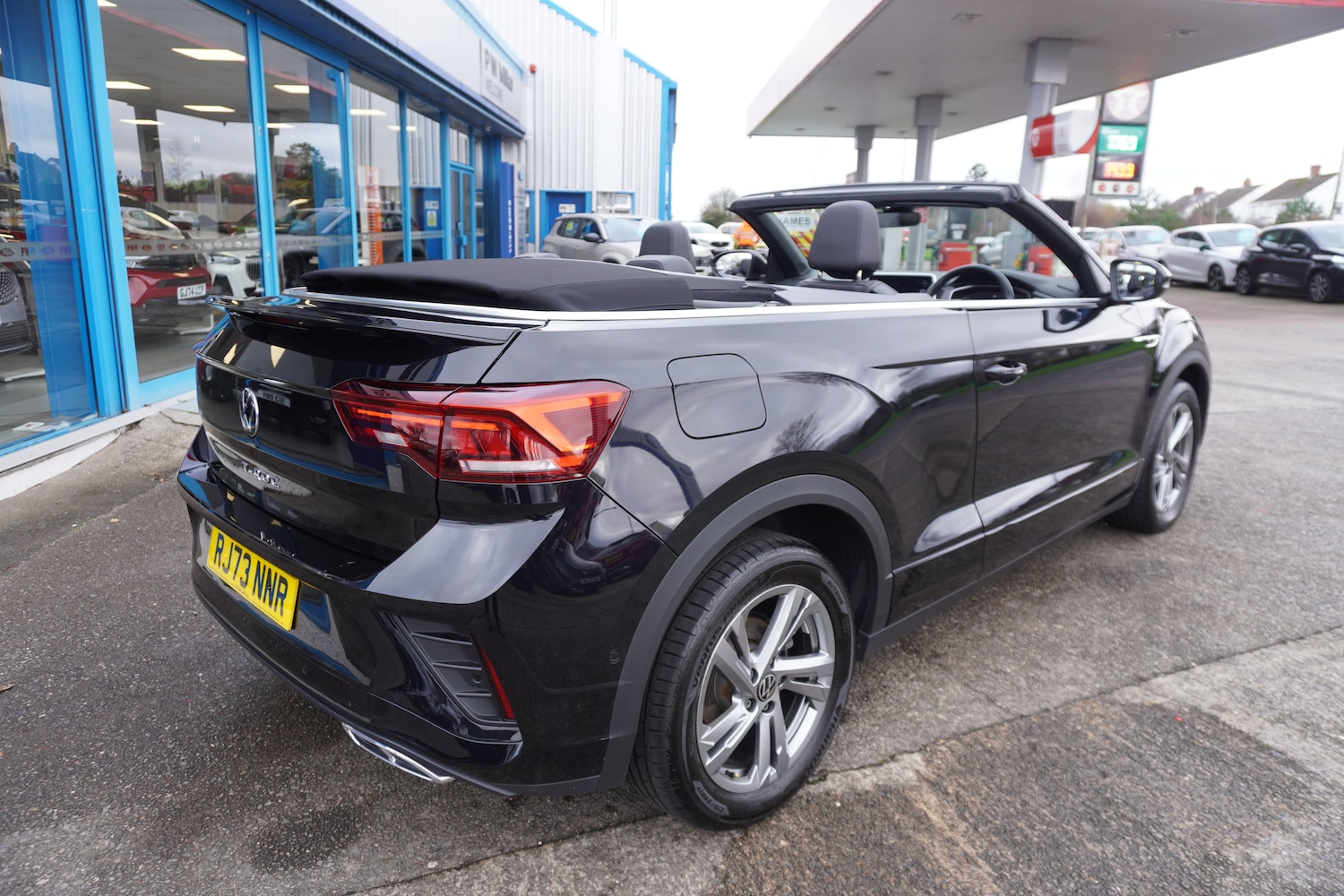 Used Volkswagen T-Roc 2023 for sale - 76694547: Photo 3