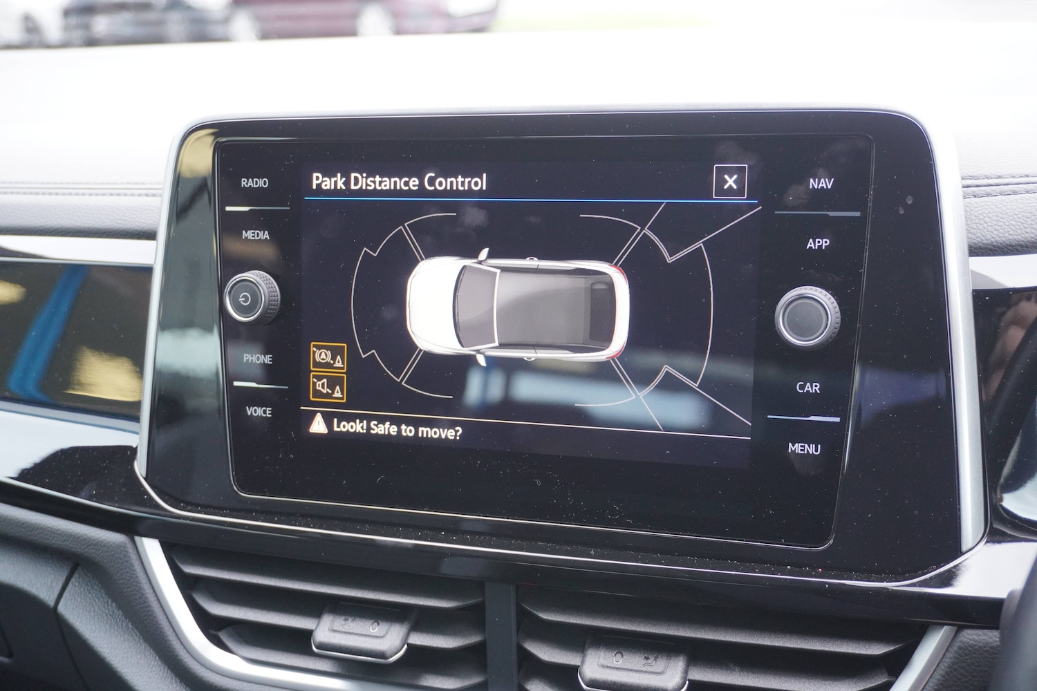 Used Volkswagen T-Roc 2023 for sale - 76694547: Photo 33