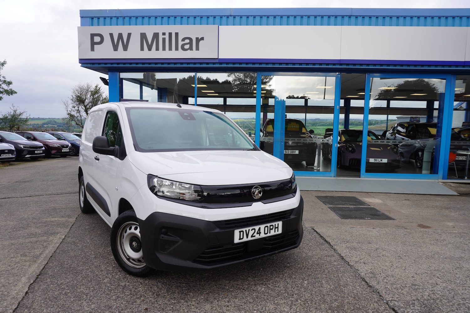 Used Vauxhall Combo 2024 for sale - 76598643: Photo 1