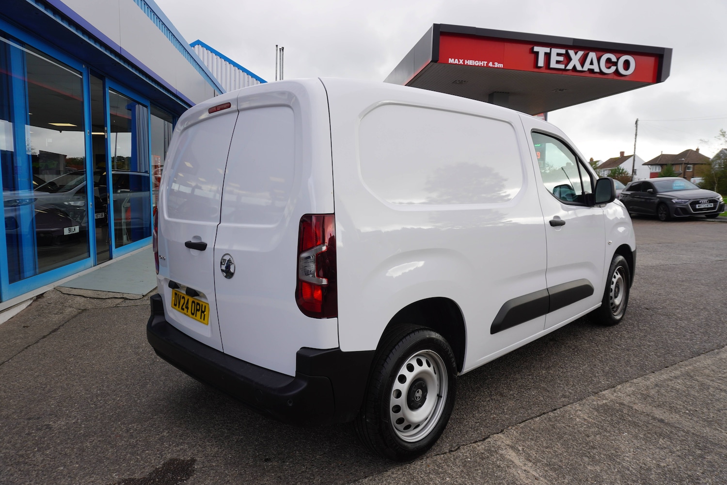 Used Vauxhall Combo 2024 for sale - 76598643: Photo 3