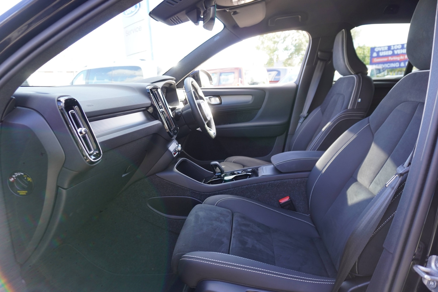 Used Volvo XC40 2025 for sale - 76598709: Photo 10