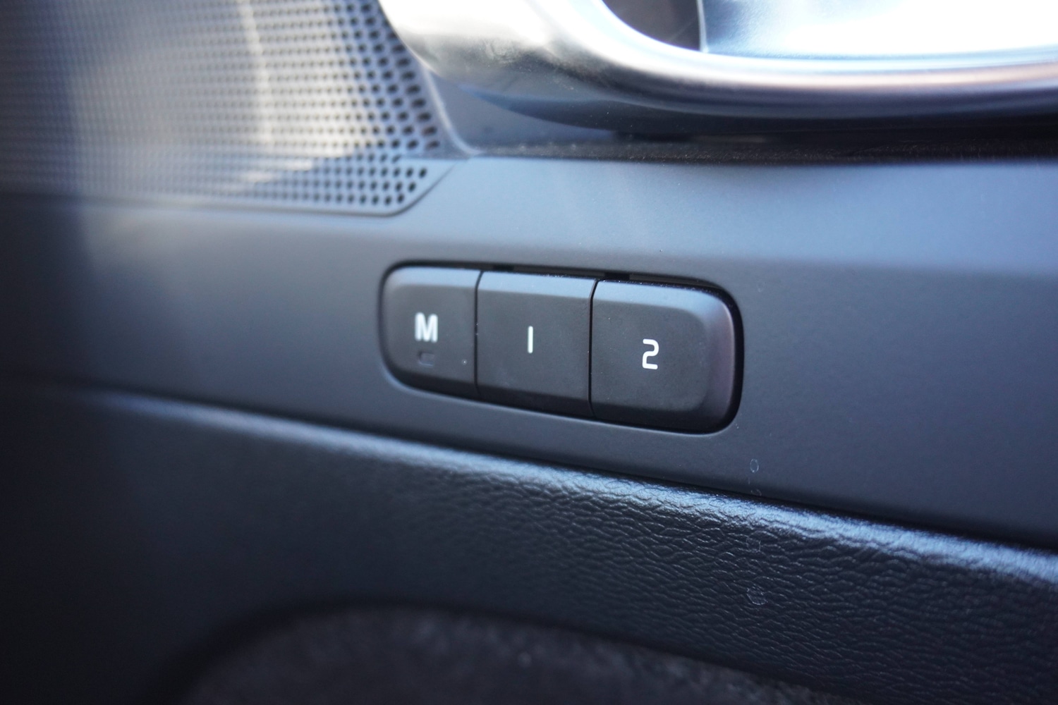 Used Volvo XC40 2025 for sale - 76598709: Photo 25