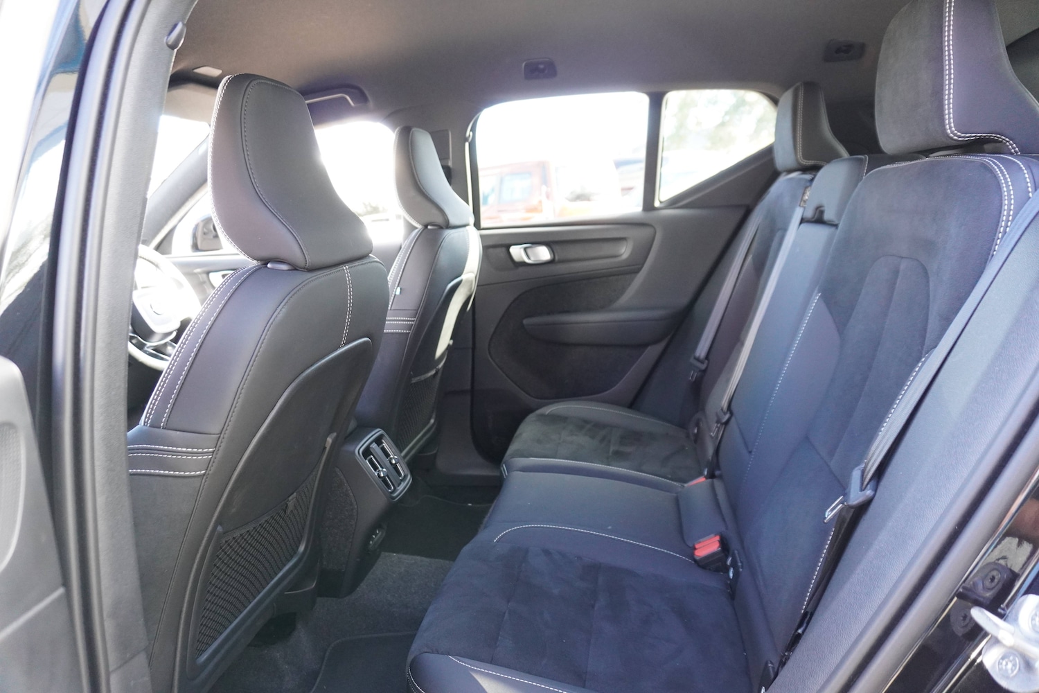 Used Volvo XC40 2025 for sale - 76598709: Photo 27